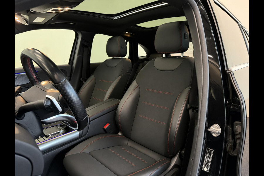 Mercedes-Benz GLA 200 AMG Line Business Solution Automaat Panoramadak Camera Navigatie Stoelverwarming Ambient Lighting Carbon Interior Pack Keyles Entry
