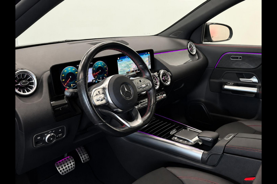 Mercedes-Benz GLA 200 AMG Line Business Solution Automaat Panoramadak Camera Navigatie Stoelverwarming Ambient Lighting Carbon Interior Pack Keyles Entry