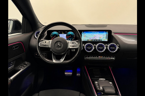 Mercedes-Benz GLA 200 AMG Line Business Solution Automaat Panoramadak Camera Navigatie Stoelverwarming Ambient Lighting Carbon Interior Pack Keyles Entry