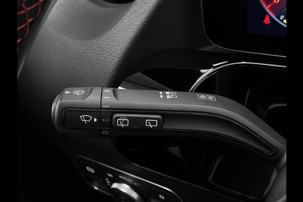Mercedes-Benz GLA 200 AMG Line Business Solution Automaat Panoramadak Camera Navigatie Stoelverwarming Ambient Lighting Carbon Interior Pack Keyles Entry