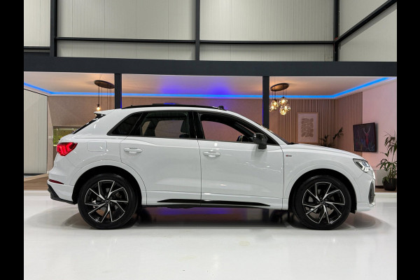 Audi Q3 3x S-Line | Black edition| Pano | Matrix Led | CarPlay | Cam | ACC