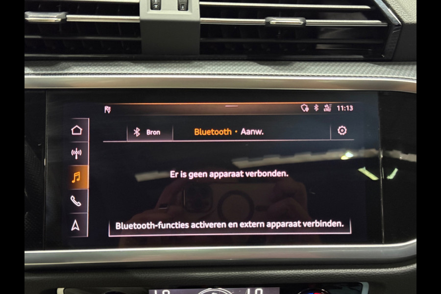 Audi Q3 3x S-Line | Black edition| Pano | Matrix Led | CarPlay | Cam | ACC