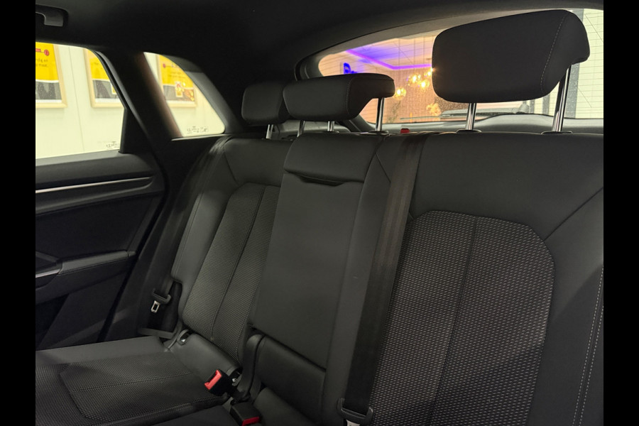 Audi Q3 3x S-Line | Black edition| Pano | Matrix Led | CarPlay | Cam | ACC