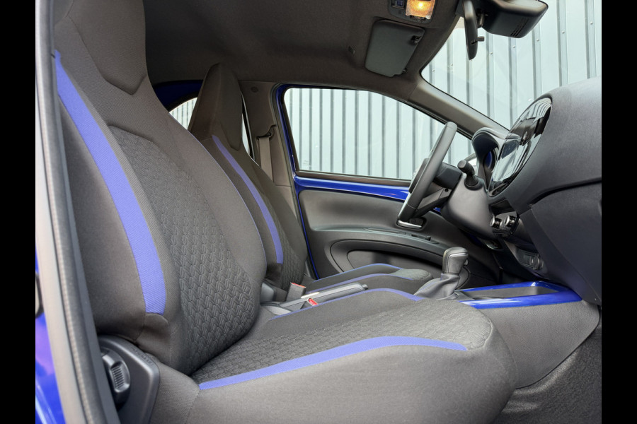 Toyota Aygo X 1.0 VVT-i S-CVT Premium | PDC V+A | 10jr GARANTIE | Rijklaar!!