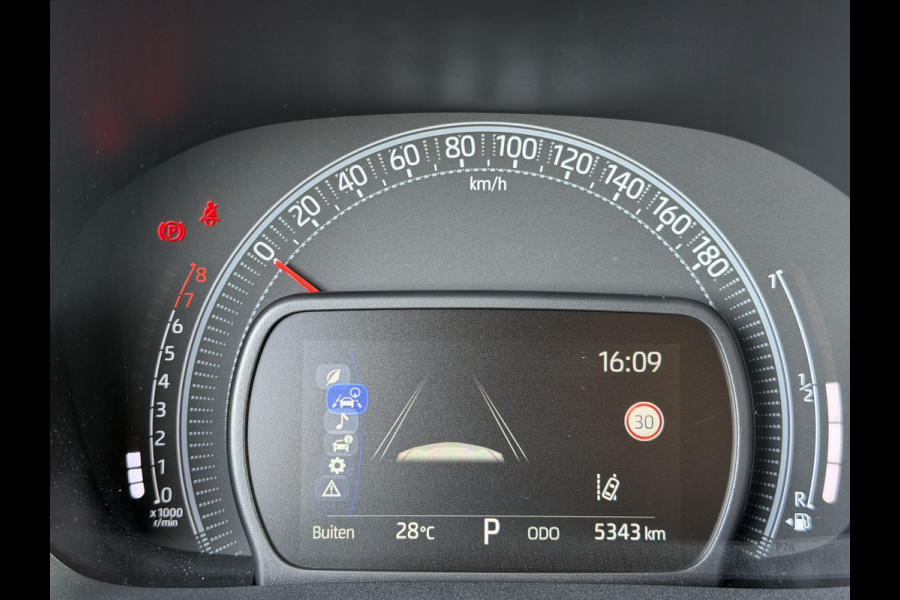 Toyota Aygo X 1.0 VVT-i S-CVT Premium | PDC V+A | 10jr GARANTIE | Rijklaar!!