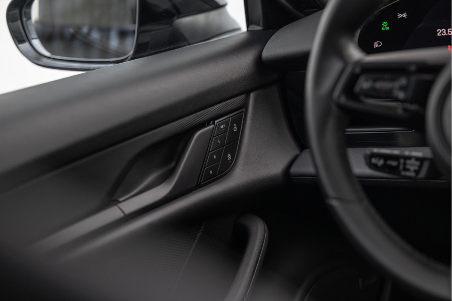Porsche Taycan Cross Turismo 4 93 kWh Pano HuD PASM Bose 20'' Vossen Sport-Chrono