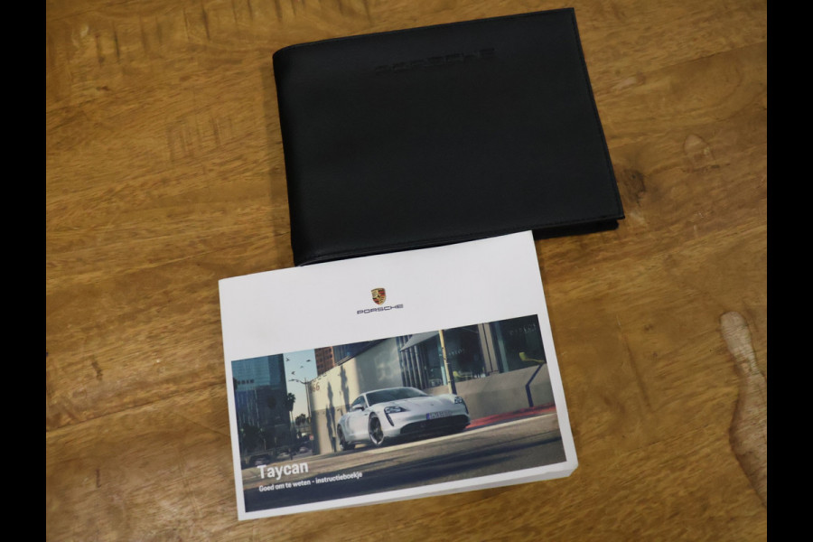 Porsche Taycan Cross Turismo 4 93 kWh [LUCHTVERING, ADAPTIVE CRUISE, MEMORY SEATS, APPLE CARPLAY, ANDROID, CAMERA, PDC V+A, STOELVERWARMING, DIGITAL DASH, MULTIFUNCTIONEEL STUURWIEL, ELEKTRISCHE ACHTERKLEP, NAVIGATIE, NIEUWSTAAT]