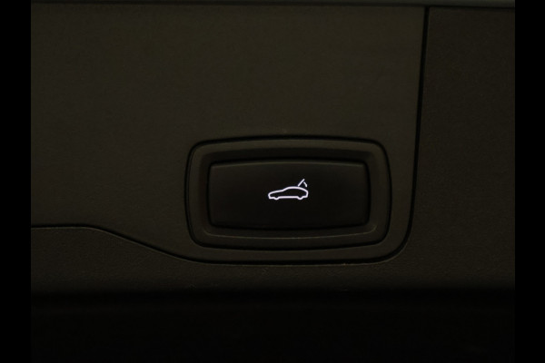 Porsche Taycan Cross Turismo 4 93 kWh [LUCHTVERING, ADAPTIVE CRUISE, MEMORY SEATS, APPLE CARPLAY, ANDROID, CAMERA, PDC V+A, STOELVERWARMING, DIGITAL DASH, MULTIFUNCTIONEEL STUURWIEL, ELEKTRISCHE ACHTERKLEP, NAVIGATIE, NIEUWSTAAT]