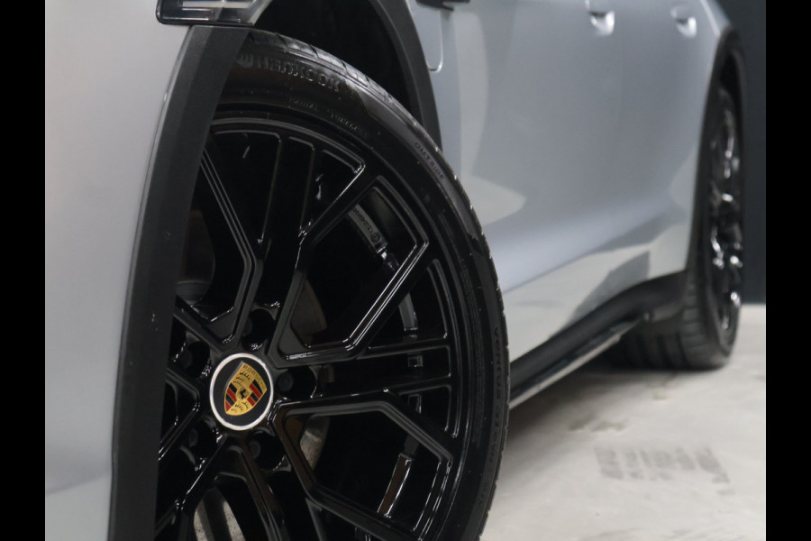 Porsche Taycan Cross Turismo 4 93 kWh [LUCHTVERING, ADAPTIVE CRUISE, MEMORY SEATS, APPLE CARPLAY, ANDROID, CAMERA, PDC V+A, STOELVERWARMING, DIGITAL DASH, MULTIFUNCTIONEEL STUURWIEL, ELEKTRISCHE ACHTERKLEP, NAVIGATIE, NIEUWSTAAT]