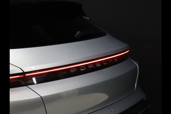 Porsche Taycan Cross Turismo 4 93 kWh [LUCHTVERING, ADAPTIVE CRUISE, MEMORY SEATS, APPLE CARPLAY, ANDROID, CAMERA, PDC V+A, STOELVERWARMING, DIGITAL DASH, MULTIFUNCTIONEEL STUURWIEL, ELEKTRISCHE ACHTERKLEP, NAVIGATIE, NIEUWSTAAT]