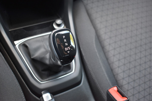 Volkswagen T-Cross 1.0 TSI Life Navigatie automaat Prijs is incl. btw.
