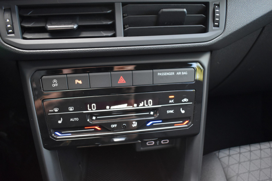 Volkswagen T-Cross 1.0 TSI Life Navigatie automaat Prijs is incl. btw.
