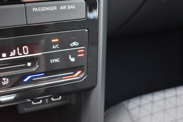 Volkswagen T-Cross 1.0 TSI Life Navigatie automaat Prijs is incl. btw.
