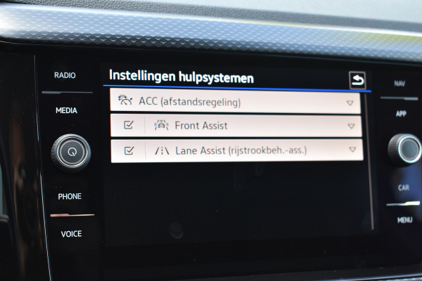 Volkswagen T-Cross 1.0 TSI Life Navigatie automaat Prijs is incl. btw.