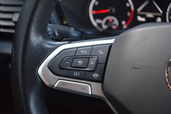 Volkswagen T-Cross 1.0 TSI Life Navigatie automaat Prijs is incl. btw.