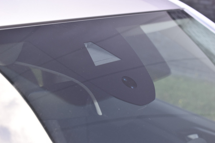 Volkswagen T-Cross 1.0 TSI Life Navigatie automaat Prijs is incl. btw.
