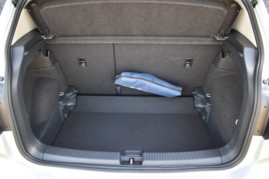 Volkswagen T-Cross 1.0 TSI Life Navigatie Automaat Stoelverwarming