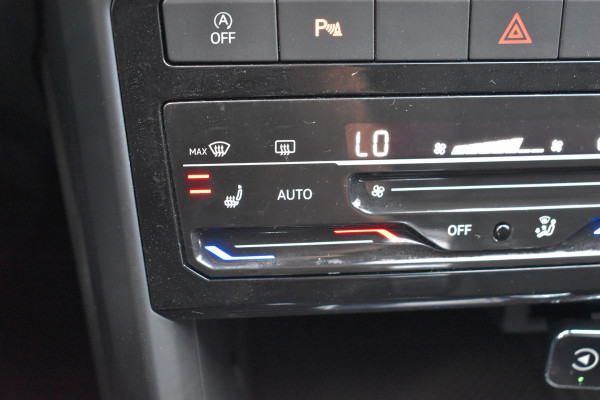 Volkswagen T-Cross 1.0 TSI Life Navigatie Stoelverwarming Prijs is incl. btw