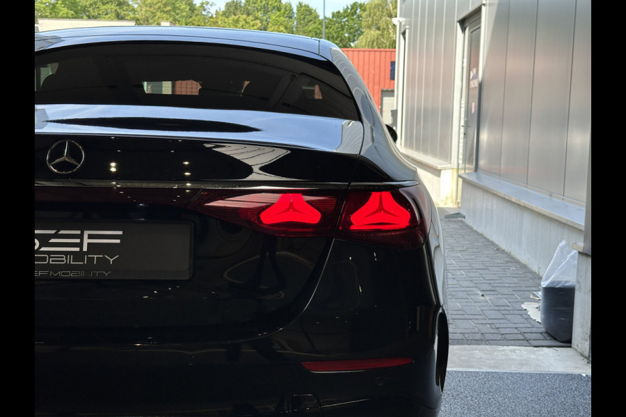 Mercedes-Benz E-Klasse 300 e AMG Line BTW | Widescreen | Leder | Memory | ACC | 360