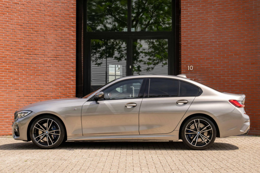 BMW 3-serie 320i Executive Edition M-Sport Head-Up Orig NL