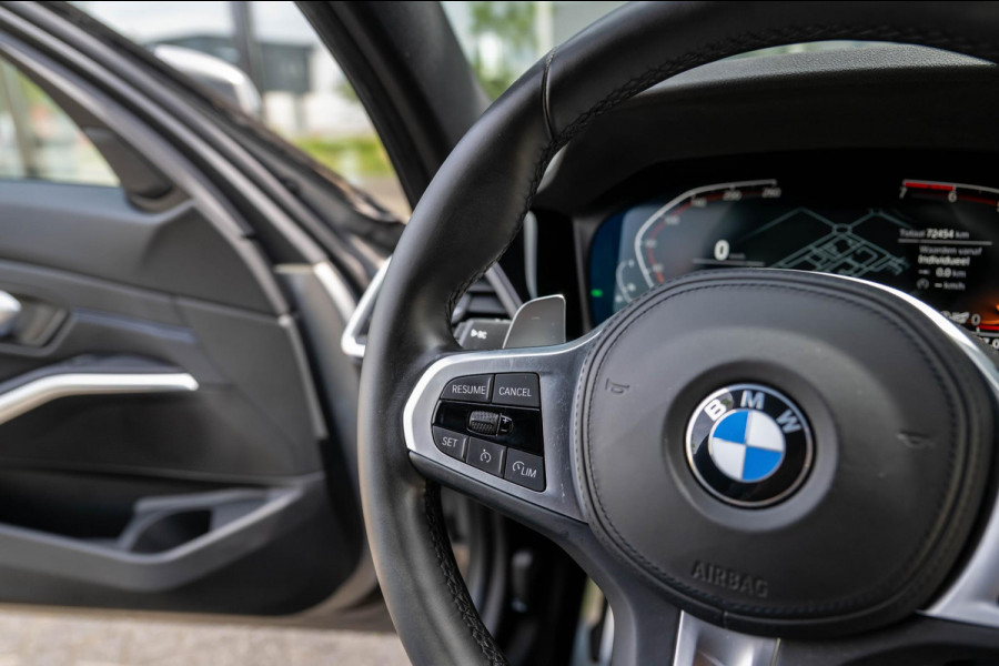BMW 3-serie 320i Executive Edition M-Sport Head-Up Orig NL