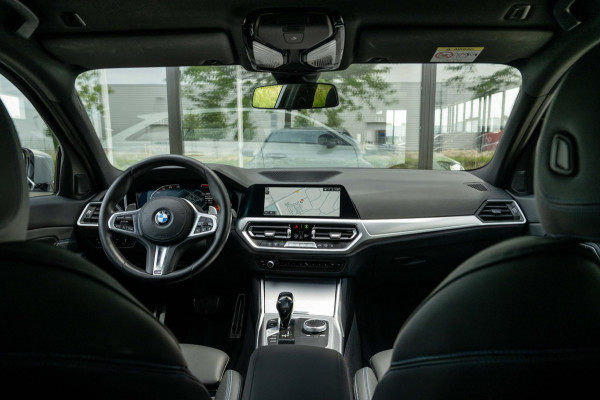BMW 3-serie 320i Executive Edition M-Sport Head-Up Orig NL