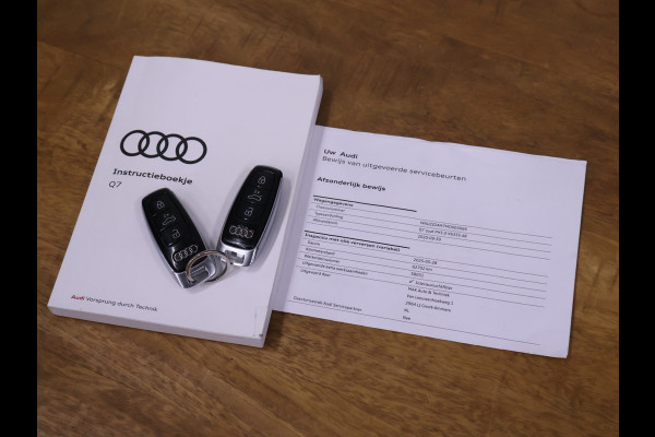 Audi Q7 60 TFSI e quattro Competition S-LINE [RS ZETELS, PANORAMADAK, CAMERA, TREKHAAK, APPLE CARPLAY, ANDROID AUTO, ADAPTIVE CRUISE, BANG&OLUFSEN SOUND, STOELVERWARMING, NIEUWSTAAT]