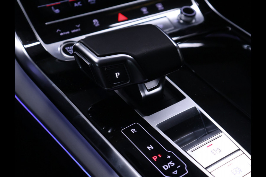 Audi Q7 60 TFSI e quattro Competition S-LINE [RS ZETELS, PANORAMADAK, CAMERA, TREKHAAK, APPLE CARPLAY, ANDROID AUTO, ADAPTIVE CRUISE, BANG&OLUFSEN SOUND, STOELVERWARMING, NIEUWSTAAT]