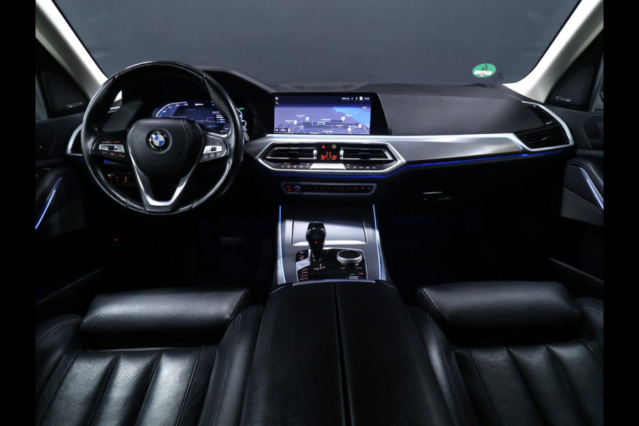 BMW X5 xDrive45e Sport [PANORAMADAK, HARMAN KARDON, TREKHAAK, LUCHTVERING, APPLE CARPLAY, ANDROID AUTO, MEMORY SEATS, M SPORT VELG, CAMERA, NIEUWSTAAT]