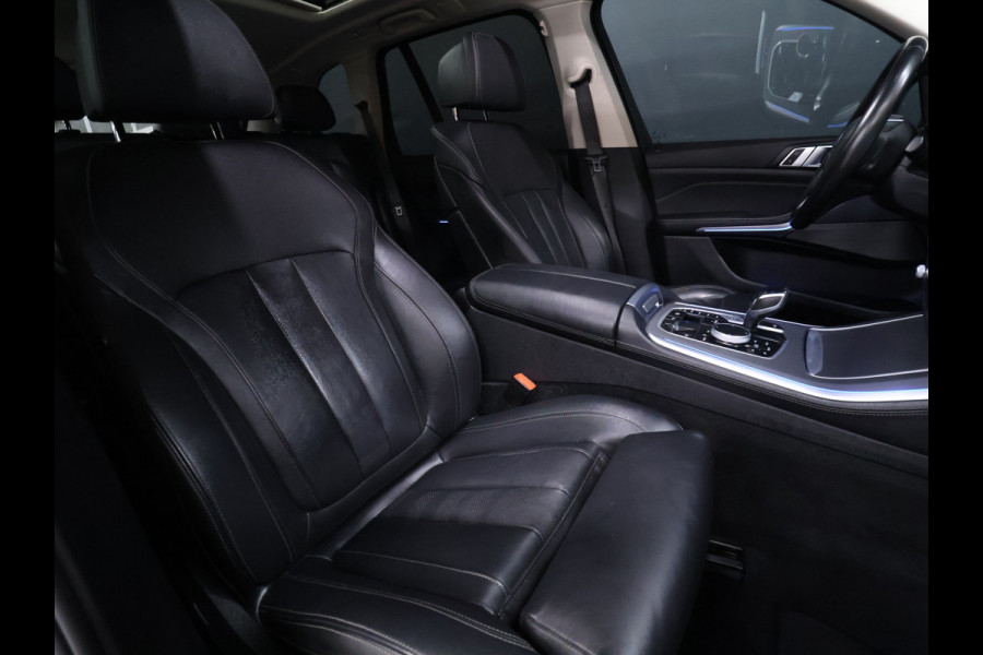 BMW X5 xDrive45e Sport [PANORAMADAK, HARMAN KARDON, TREKHAAK, LUCHTVERING, APPLE CARPLAY, ANDROID AUTO, MEMORY SEATS, M SPORT VELG, CAMERA, NIEUWSTAAT]