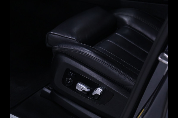 BMW X5 xDrive45e Sport [PANORAMADAK, HARMAN KARDON, TREKHAAK, LUCHTVERING, APPLE CARPLAY, ANDROID AUTO, MEMORY SEATS, M SPORT VELG, CAMERA, NIEUWSTAAT]