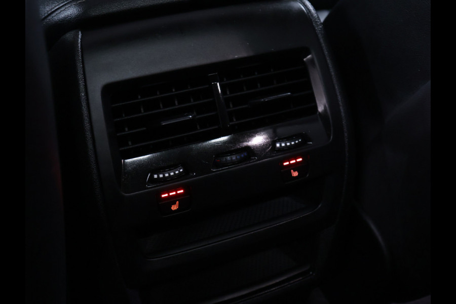 BMW X5 xDrive45e Sport [PANORAMADAK, HARMAN KARDON, TREKHAAK, LUCHTVERING, APPLE CARPLAY, ANDROID AUTO, MEMORY SEATS, M SPORT VELG, CAMERA, NIEUWSTAAT]