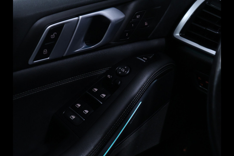 BMW X5 xDrive45e Sport [PANORAMADAK, HARMAN KARDON, TREKHAAK, LUCHTVERING, APPLE CARPLAY, ANDROID AUTO, MEMORY SEATS, M SPORT VELG, CAMERA, NIEUWSTAAT]