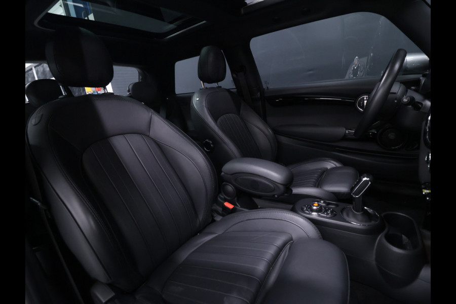 MINI Electric Yours 33 kWh [SCHUIFDAK, APPLE CARPLAY, CAMERA, HARMAN KARDON, STOELVERWARMING, SPORTSTOELEN, NIEUWSTAAT]