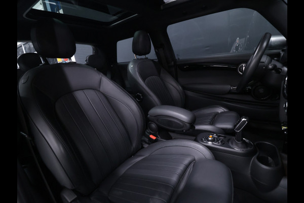 MINI Electric Yours 33 kWh [SCHUIFDAK, APPLE CARPLAY, CAMERA, HARMAN KARDON, STOELVERWARMING, SPORTSTOELEN, NIEUWSTAAT]