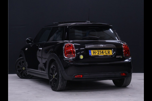 MINI Electric Yours 33 kWh [SCHUIFDAK, APPLE CARPLAY, CAMERA, HARMAN KARDON, STOELVERWARMING, SPORTSTOELEN, NIEUWSTAAT]