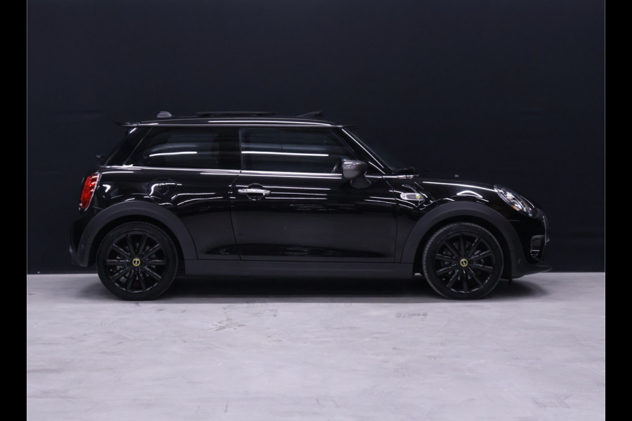 MINI Electric Yours 33 kWh [SCHUIFDAK, APPLE CARPLAY, CAMERA, HARMAN KARDON, STOELVERWARMING, SPORTSTOELEN, NIEUWSTAAT]