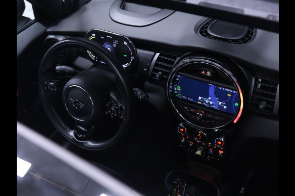 MINI Electric Yours 33 kWh [SCHUIFDAK, APPLE CARPLAY, CAMERA, HARMAN KARDON, STOELVERWARMING, SPORTSTOELEN, NIEUWSTAAT]