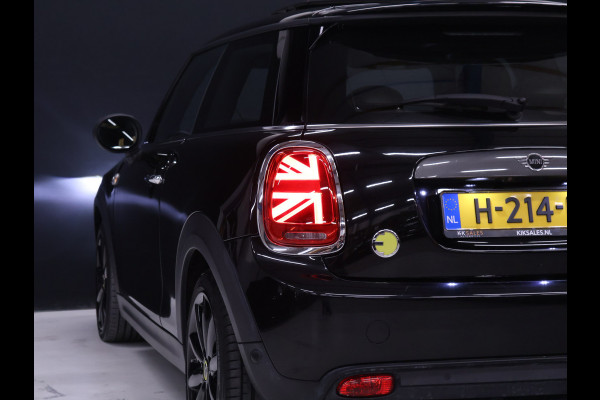 MINI Electric Yours 33 kWh [SCHUIFDAK, APPLE CARPLAY, CAMERA, HARMAN KARDON, STOELVERWARMING, SPORTSTOELEN, NIEUWSTAAT]