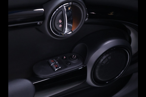 MINI Electric Yours 33 kWh [SCHUIFDAK, APPLE CARPLAY, CAMERA, HARMAN KARDON, STOELVERWARMING, SPORTSTOELEN, NIEUWSTAAT]