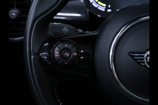 MINI Electric Yours 33 kWh [SCHUIFDAK, APPLE CARPLAY, CAMERA, HARMAN KARDON, STOELVERWARMING, SPORTSTOELEN, NIEUWSTAAT]