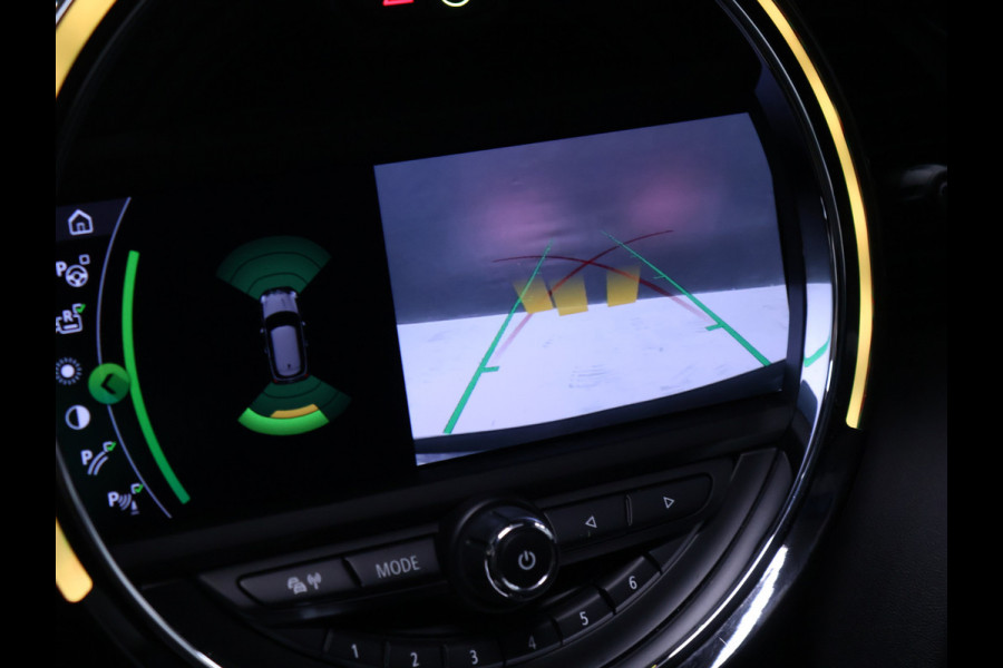 MINI Electric Yours 33 kWh [SCHUIFDAK, APPLE CARPLAY, CAMERA, HARMAN KARDON, STOELVERWARMING, SPORTSTOELEN, NIEUWSTAAT]