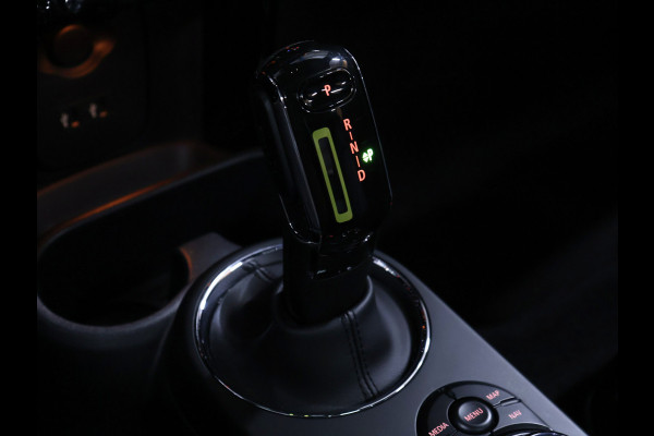 MINI Electric Yours 33 kWh [SCHUIFDAK, APPLE CARPLAY, CAMERA, HARMAN KARDON, STOELVERWARMING, SPORTSTOELEN, NIEUWSTAAT]