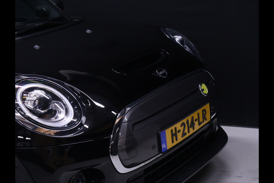 MINI Electric Yours 33 kWh [SCHUIFDAK, APPLE CARPLAY, CAMERA, HARMAN KARDON, STOELVERWARMING, SPORTSTOELEN, NIEUWSTAAT]