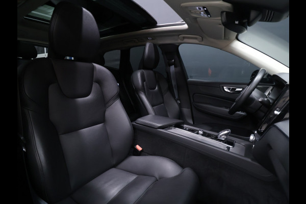 Volvo XC60 2.0 T6 Plug-in hybrid AWD Inscription Exclusive [TREKHAAK, 360° CAMERA, SCHUIFDAK, APPLE CARPLAY, ANDROID AUTO, MEMORY SEATS, PILOT ASSIST, NIEUWSTAAT]