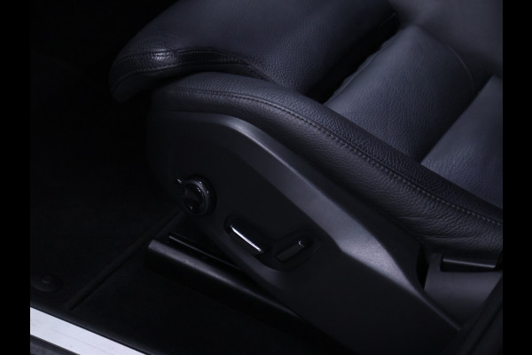Volvo XC60 2.0 T6 Plug-in hybrid AWD Inscription Exclusive [TREKHAAK, 360° CAMERA, SCHUIFDAK, APPLE CARPLAY, ANDROID AUTO, MEMORY SEATS, PILOT ASSIST, NIEUWSTAAT]