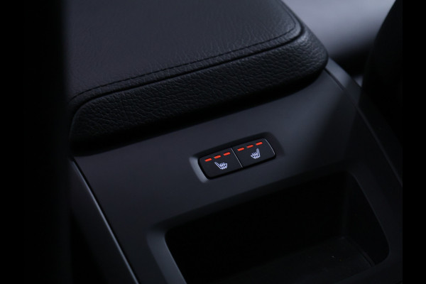 Volvo XC60 2.0 T6 Plug-in hybrid AWD Inscription Exclusive [TREKHAAK, 360° CAMERA, SCHUIFDAK, APPLE CARPLAY, ANDROID AUTO, MEMORY SEATS, PILOT ASSIST, NIEUWSTAAT]
