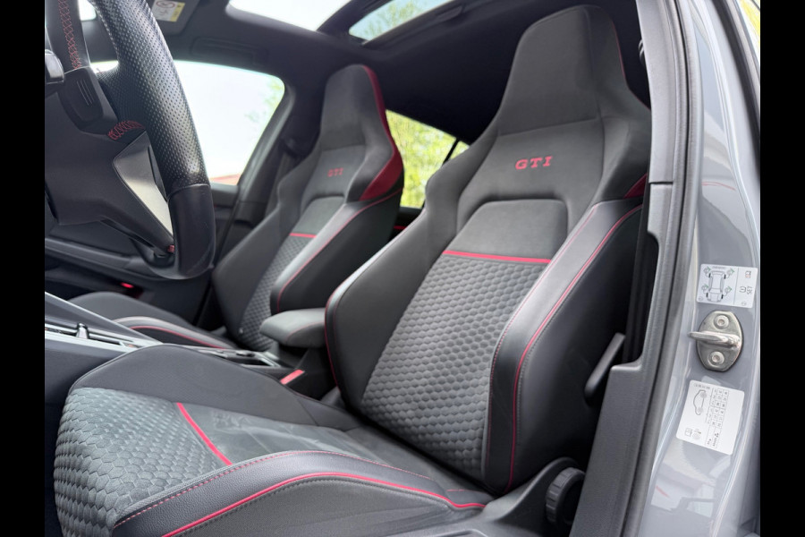 Volkswagen Golf 2.0 TSI GTI Clubsport 45 Akra/H&K/HuD/Pano