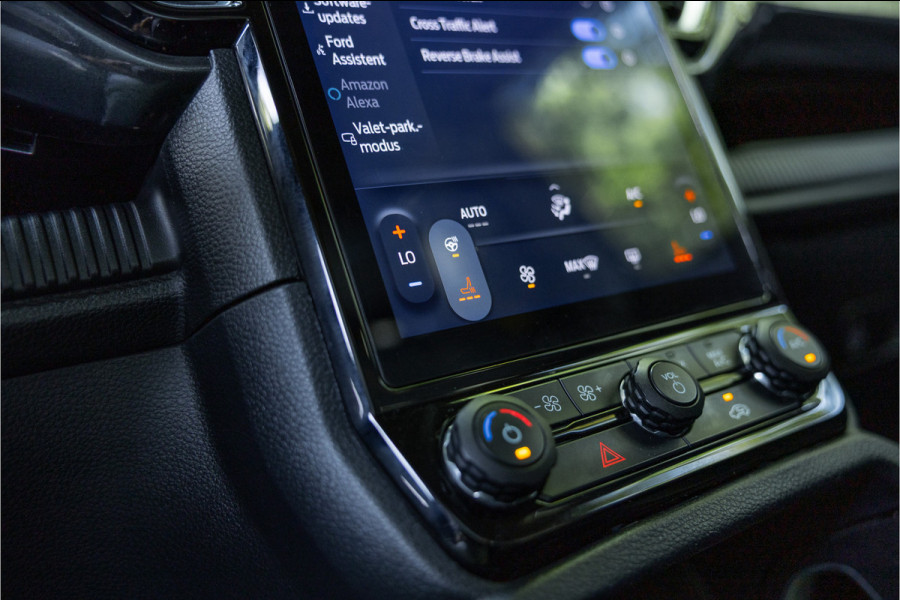 Ford Ranger 2.0 EcoBlue Wildtrak | Dubbel cabine | ACC | 360 Camera | Bang & Olufsen | Dodehoek detector | Trekhaak | Stoelverwarming | CarPlay | Navigatie | Nieuwe APK