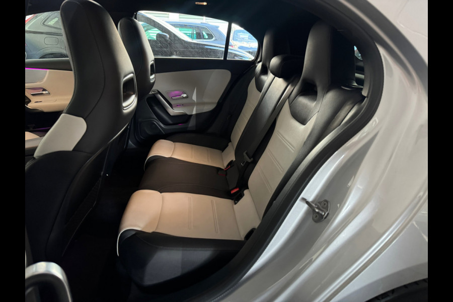 Mercedes-Benz A-Klasse 200 Premium Pano|Sfeer|Camera|Night